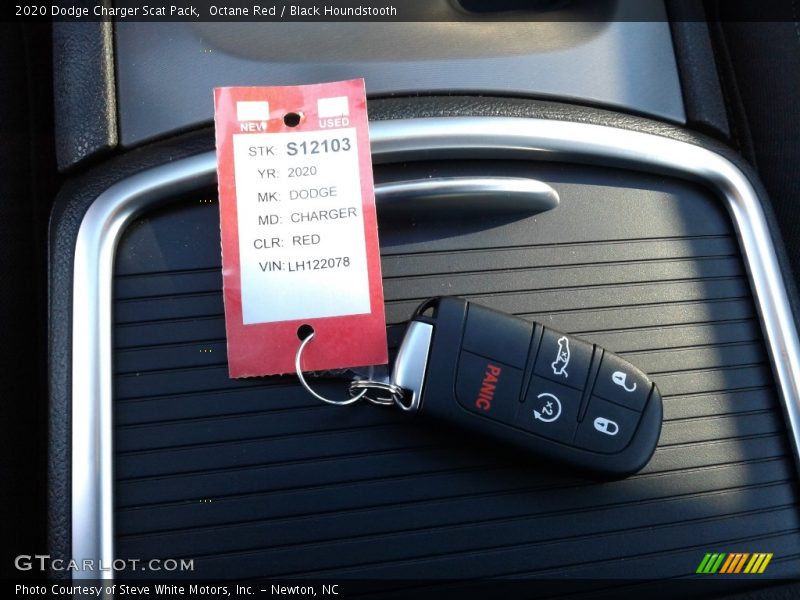 Octane Red / Black Houndstooth 2020 Dodge Charger Scat Pack