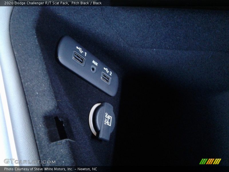 Pitch Black / Black 2020 Dodge Challenger R/T Scat Pack