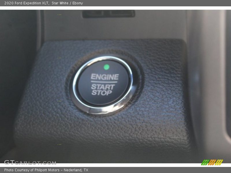 Star White / Ebony 2020 Ford Expedition XLT