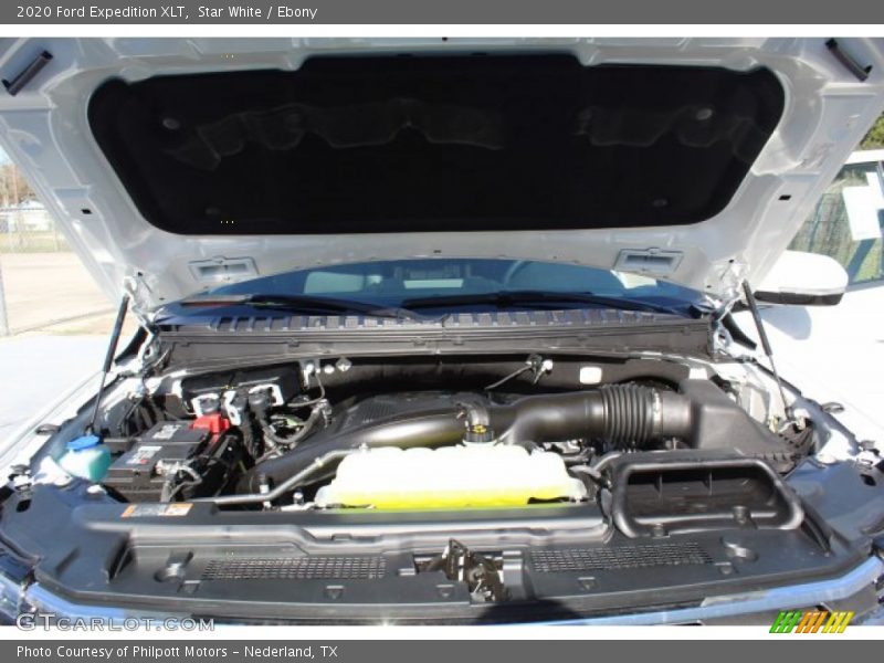 Star White / Ebony 2020 Ford Expedition XLT