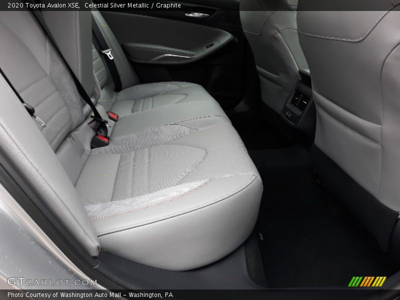 Celestial Silver Metallic / Graphite 2020 Toyota Avalon XSE