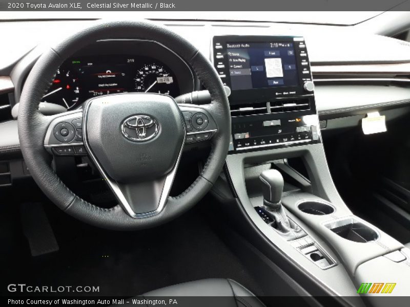 Dashboard of 2020 Avalon XLE