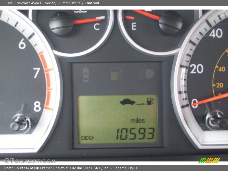 Summit White / Charcoal 2009 Chevrolet Aveo LT Sedan