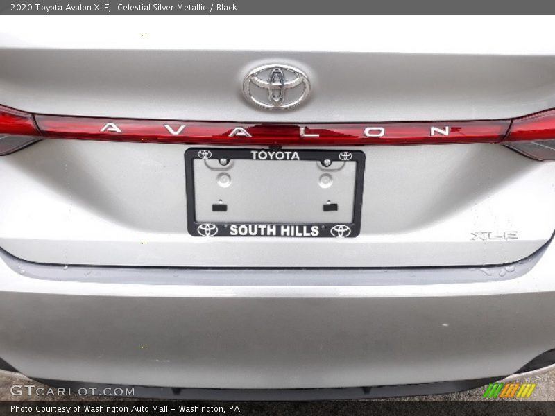 Celestial Silver Metallic / Black 2020 Toyota Avalon XLE