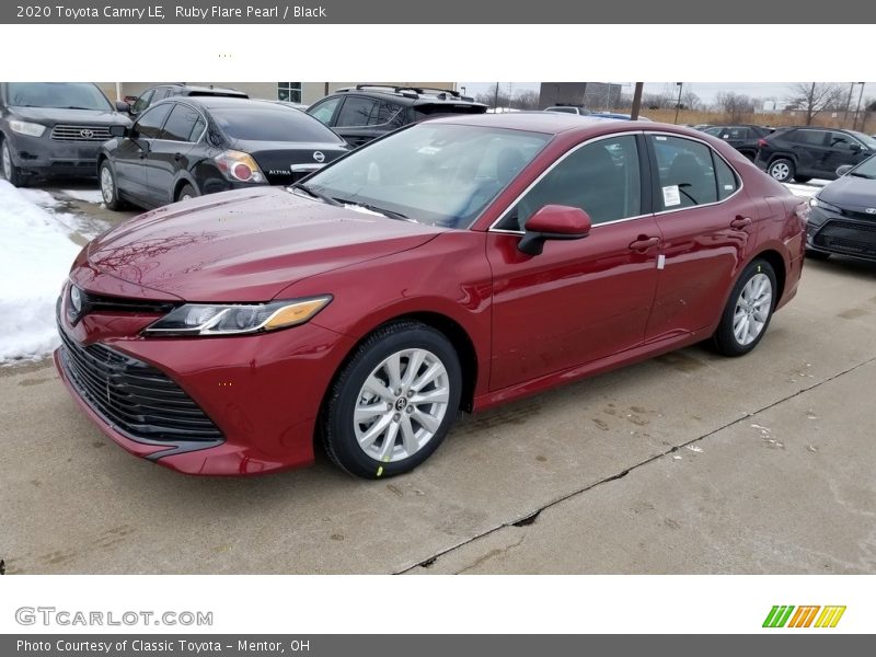 Ruby Flare Pearl / Black 2020 Toyota Camry LE