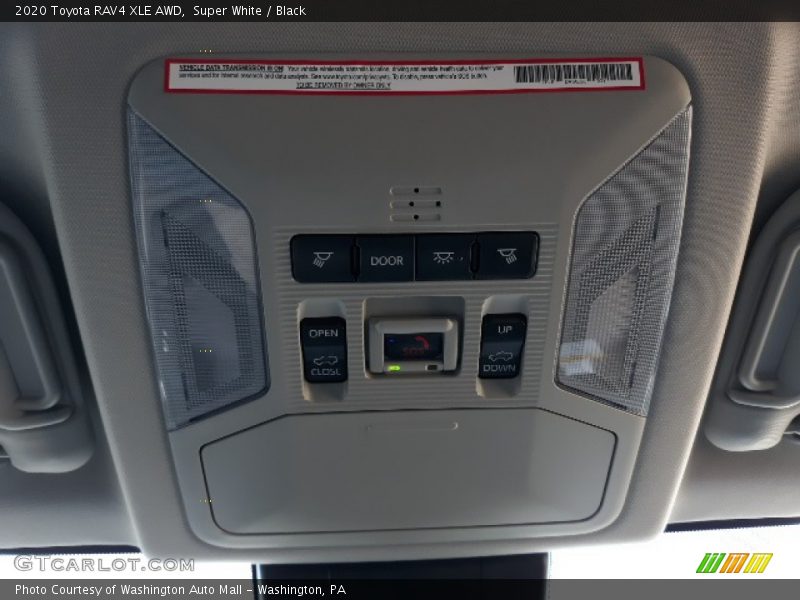 Super White / Black 2020 Toyota RAV4 XLE AWD