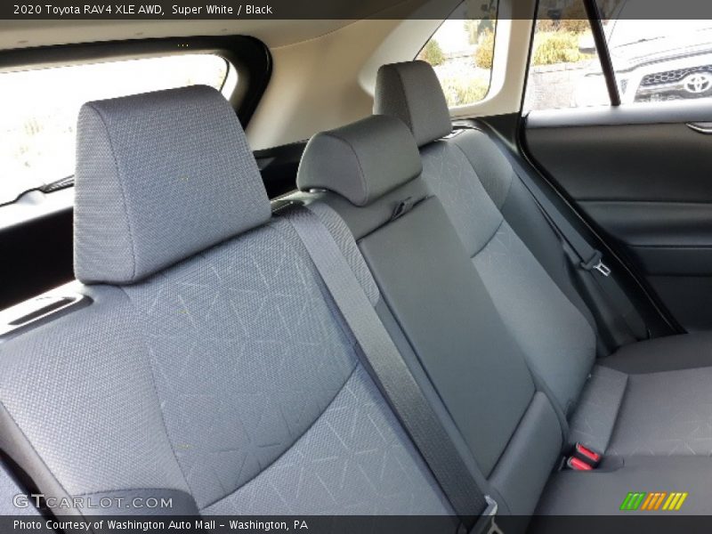 Super White / Black 2020 Toyota RAV4 XLE AWD