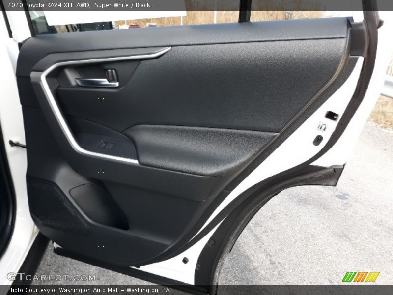 Super White / Black 2020 Toyota RAV4 XLE AWD