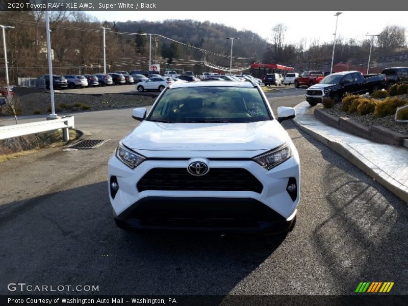 Super White / Black 2020 Toyota RAV4 XLE AWD