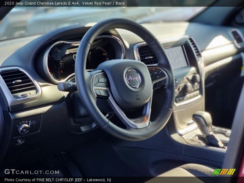 Velvet Red Pearl / Black 2020 Jeep Grand Cherokee Laredo E 4x4