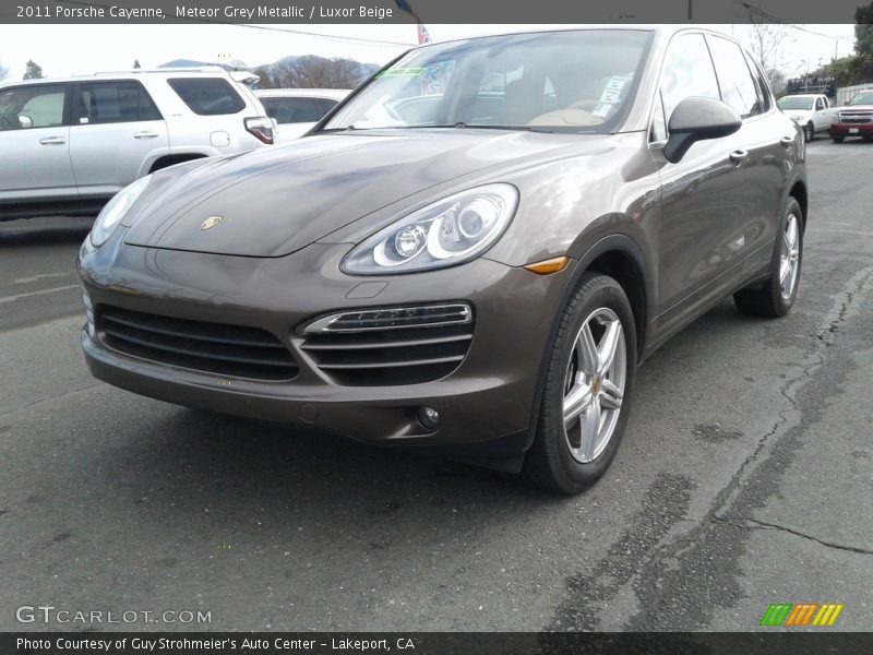 Meteor Grey Metallic / Luxor Beige 2011 Porsche Cayenne