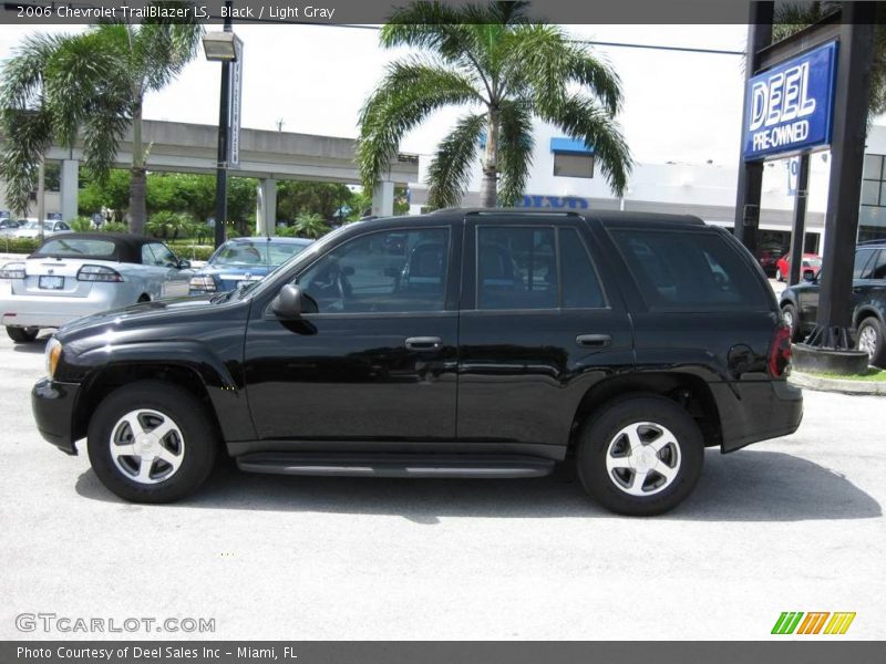 Black / Light Gray 2006 Chevrolet TrailBlazer LS