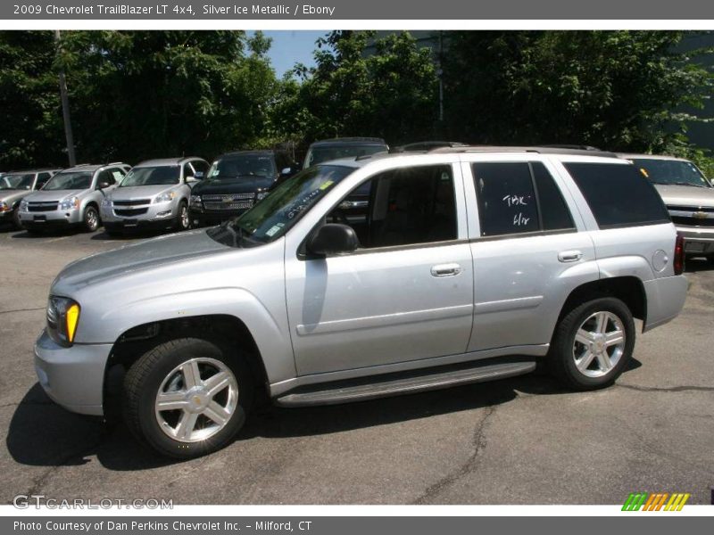 Silver Ice Metallic / Ebony 2009 Chevrolet TrailBlazer LT 4x4