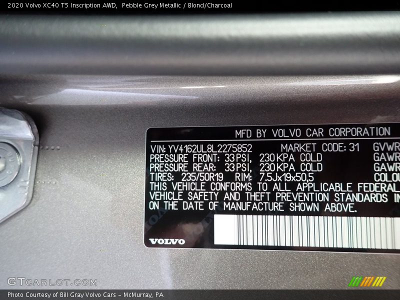Pebble Grey Metallic / Blond/Charcoal 2020 Volvo XC40 T5 Inscription AWD