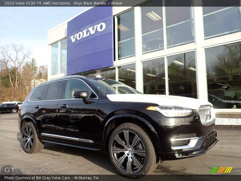 Front 3/4 View of 2020 XC90 T6 AWD Inscription