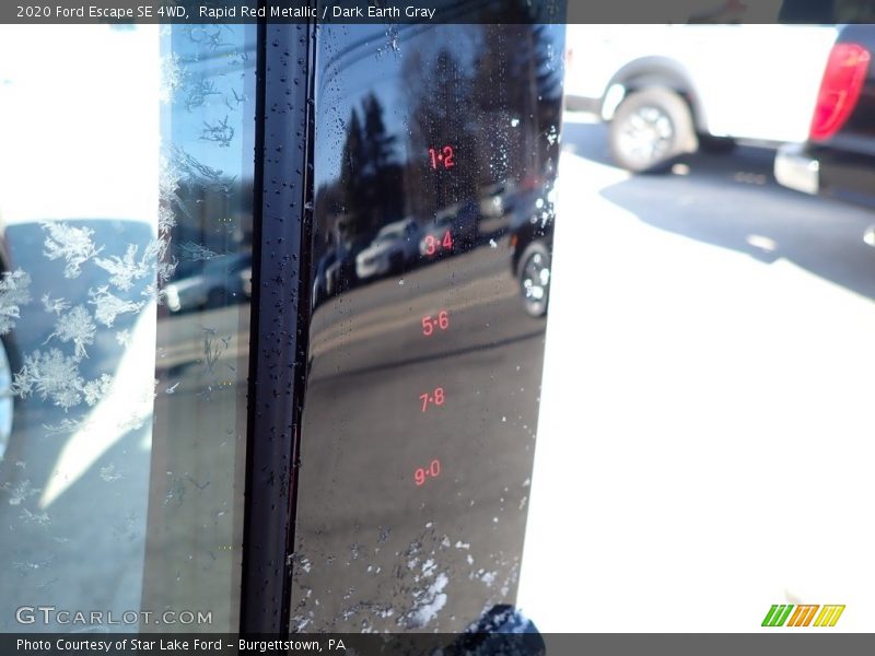 Rapid Red Metallic / Dark Earth Gray 2020 Ford Escape SE 4WD