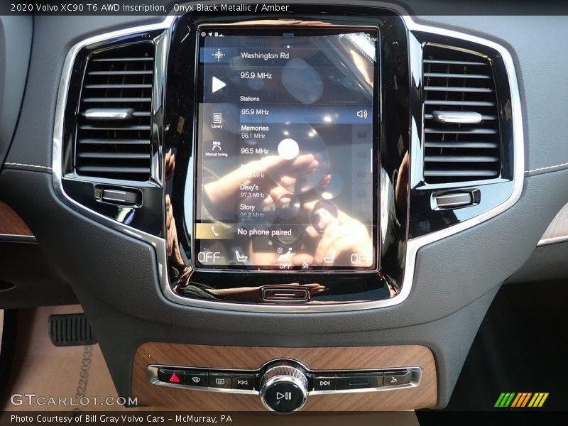 Controls of 2020 XC90 T6 AWD Inscription