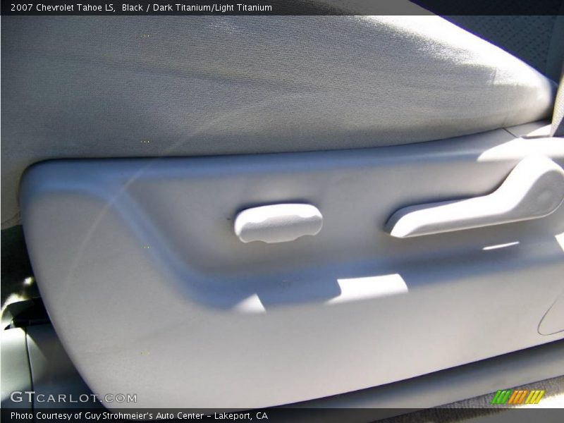 Black / Dark Titanium/Light Titanium 2007 Chevrolet Tahoe LS