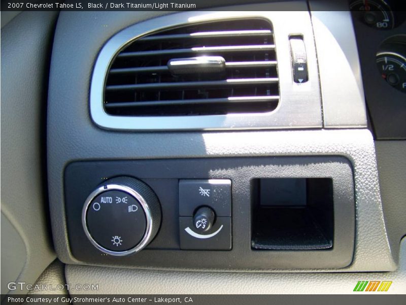 Black / Dark Titanium/Light Titanium 2007 Chevrolet Tahoe LS