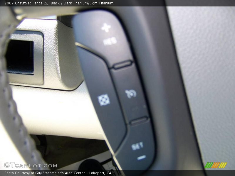 Black / Dark Titanium/Light Titanium 2007 Chevrolet Tahoe LS