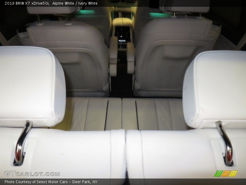 Alpine White / Ivory White 2019 BMW X7 xDrive50i