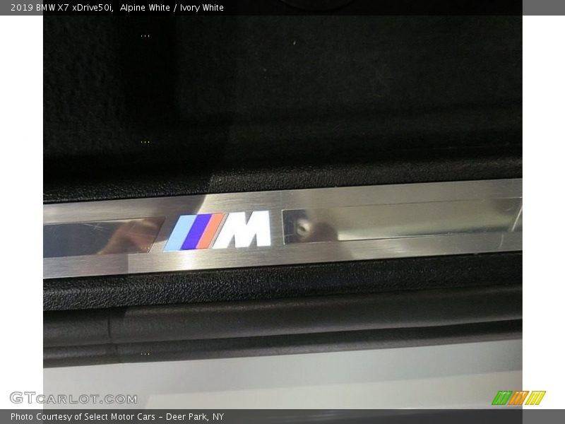 Alpine White / Ivory White 2019 BMW X7 xDrive50i