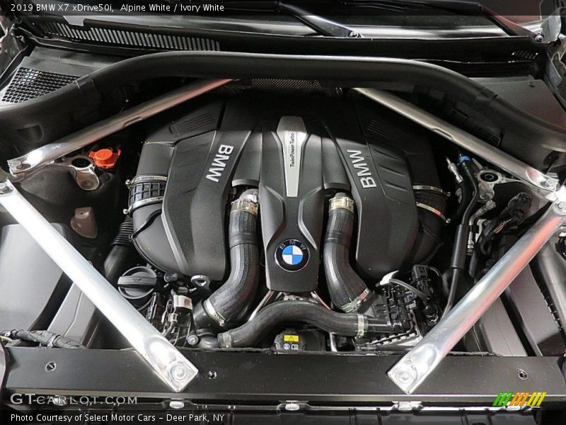  2019 X7 xDrive50i Engine - 4.4 Liter DI TwinPower Turbocharged DOHC 32-Valve VVT V8