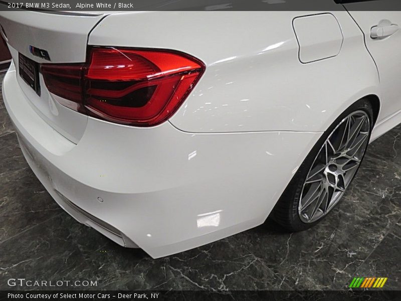 Alpine White / Black 2017 BMW M3 Sedan