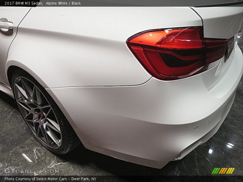Alpine White / Black 2017 BMW M3 Sedan