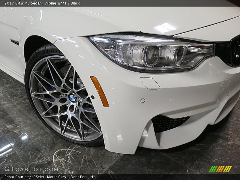 Alpine White / Black 2017 BMW M3 Sedan