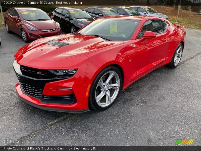 Front 3/4 View of 2019 Camaro SS Coupe