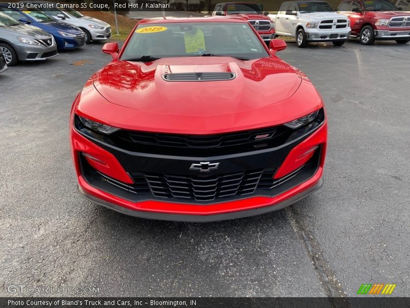 Red Hot / Kalahari 2019 Chevrolet Camaro SS Coupe