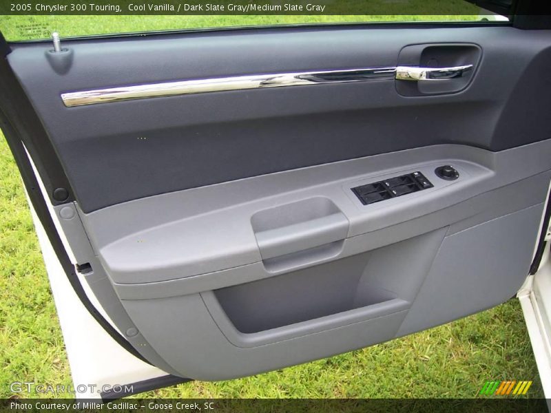 Cool Vanilla / Dark Slate Gray/Medium Slate Gray 2005 Chrysler 300 Touring