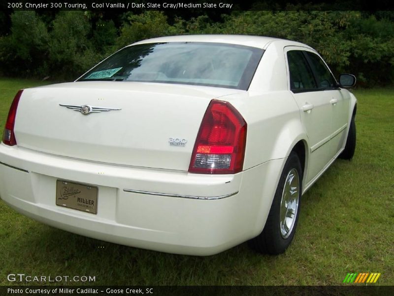 Cool Vanilla / Dark Slate Gray/Medium Slate Gray 2005 Chrysler 300 Touring