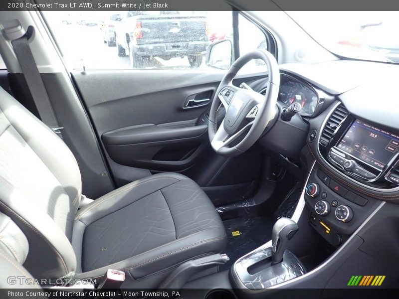 Summit White / Jet Black 2020 Chevrolet Trax LT AWD