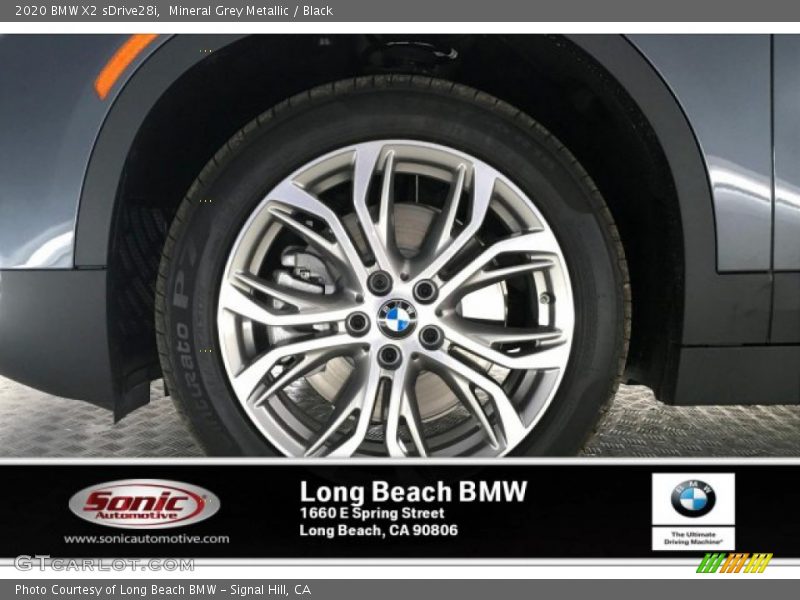 Mineral Grey Metallic / Black 2020 BMW X2 sDrive28i