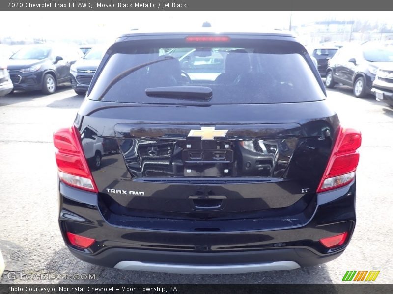 Mosaic Black Metallic / Jet Black 2020 Chevrolet Trax LT AWD