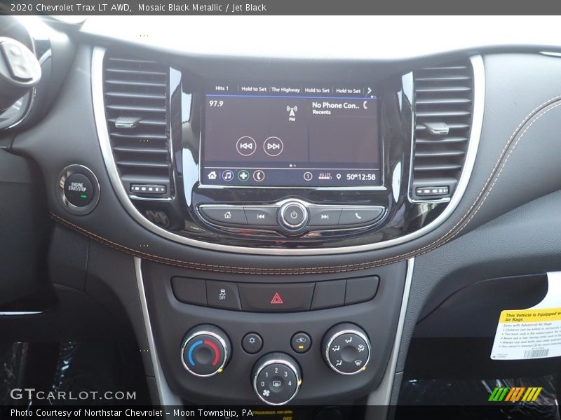 Mosaic Black Metallic / Jet Black 2020 Chevrolet Trax LT AWD