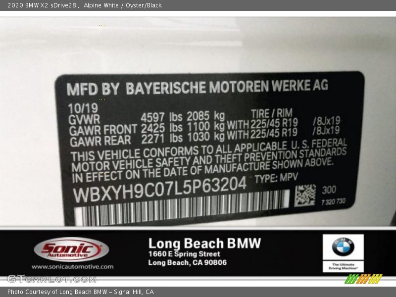 Alpine White / Oyster/Black 2020 BMW X2 sDrive28i