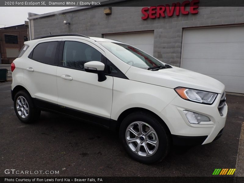 Front 3/4 View of 2020 EcoSport SE