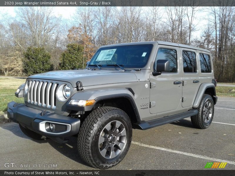 Front 3/4 View of 2020 Wrangler Unlimited Sahara 4x4