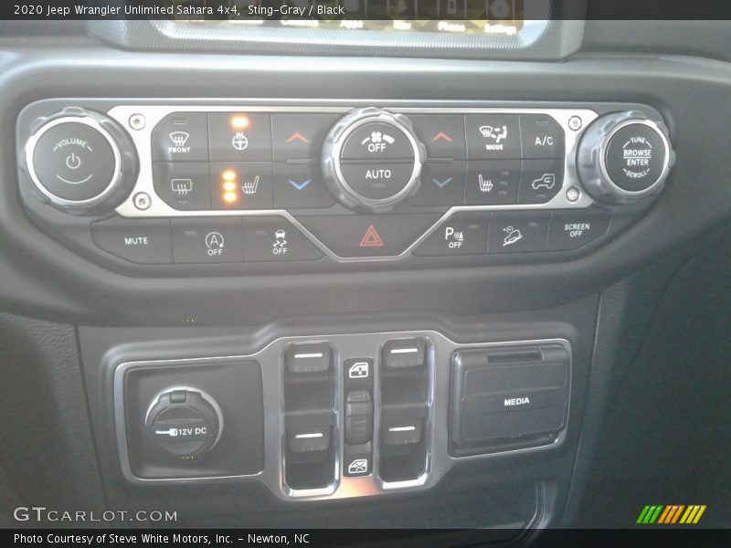 Sting-Gray / Black 2020 Jeep Wrangler Unlimited Sahara 4x4