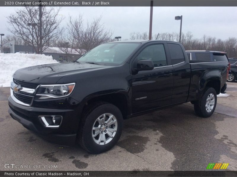 Front 3/4 View of 2020 Colorado LT Extended Cab
