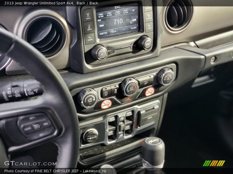 Black / Black 2019 Jeep Wrangler Unlimited Sport 4x4