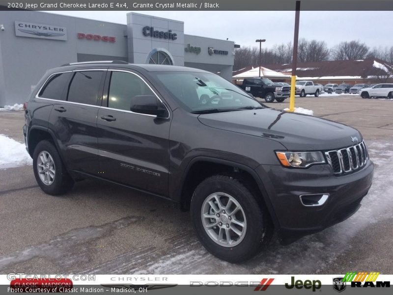Granite Crystal Metallic / Black 2020 Jeep Grand Cherokee Laredo E 4x4