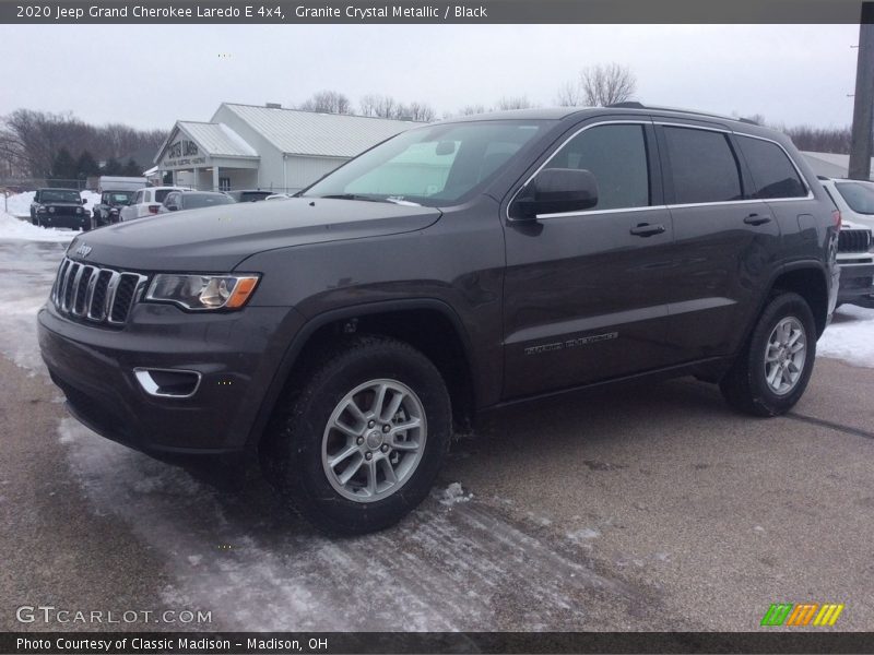 Granite Crystal Metallic / Black 2020 Jeep Grand Cherokee Laredo E 4x4