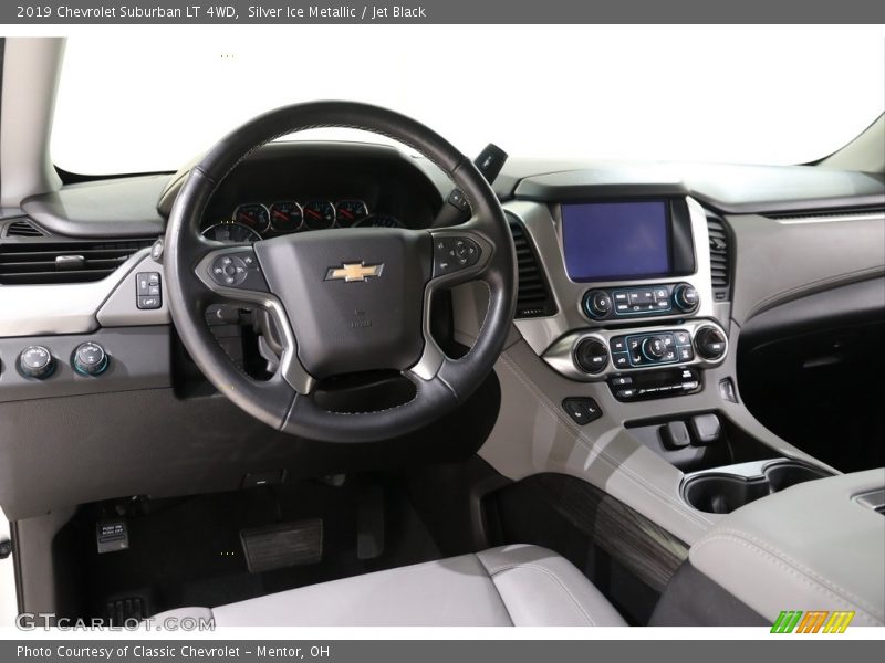 Silver Ice Metallic / Jet Black 2019 Chevrolet Suburban LT 4WD