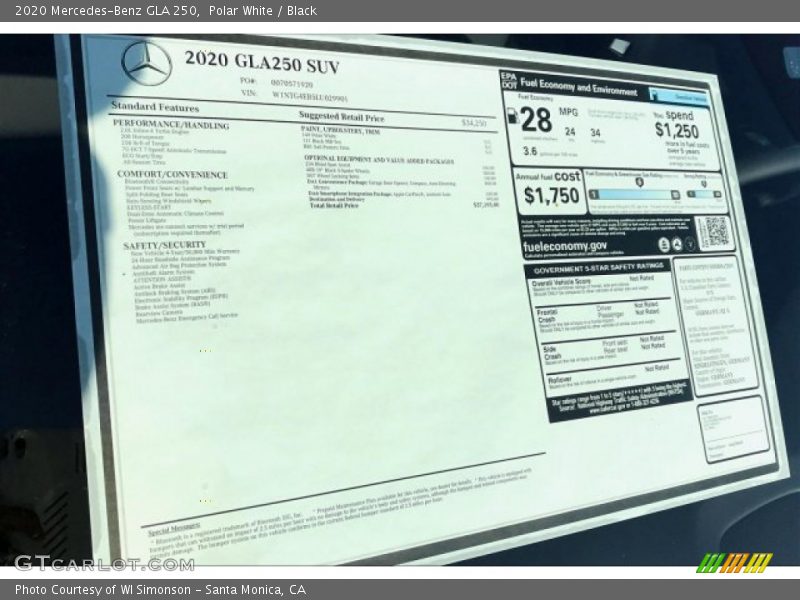 Polar White / Black 2020 Mercedes-Benz GLA 250