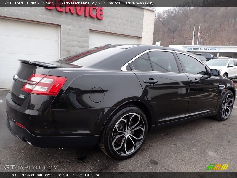 Tuxedo Black Metallic / SHO Charcoal Black/Mayan Gray 2015 Ford Taurus SHO AWD