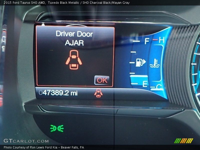 Tuxedo Black Metallic / SHO Charcoal Black/Mayan Gray 2015 Ford Taurus SHO AWD